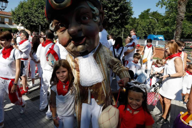 Salida de los gigantes y cabezudos de Pamplona, 9 de julio de San Fermín 2018