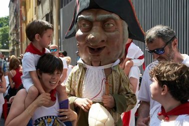 Salida de los gigantes y cabezudos de Pamplona, 10 de julio de San Fermín 2018