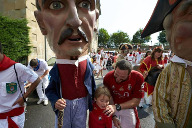 Salida de los gigantes y cabezudos de Pamplona, 10 de julio de San Fermín 2018