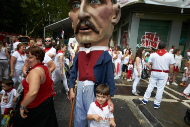 Salida de los gigantes y cabezudos de Pamplona, 10 de julio de San Fermín 2018
