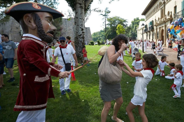 Salida de los gigantes y cabezudos de Pamplona, 10 de julio de San Fermín 2018