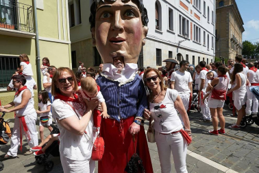 Salida de los gigantes y cabezudos de Pamplona, 10 de julio de San Fermín 2018