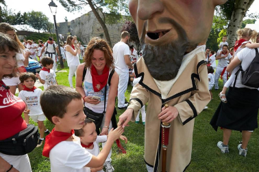 Salida de los gigantes y cabezudos de Pamplona, 10 de julio de San Fermín 2018