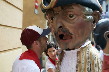 Salida de los gigantes y cabezudos de Pamplona, 10 de julio de San Fermín 2018