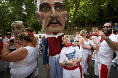 Salida de los gigantes y cabezudos de Pamplona, 10 de julio de San Fermín 2018