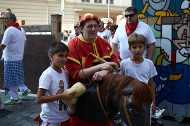 Salida de los gigantes y cabezudos de Pamplona, 10 de julio de San Fermín 2018
