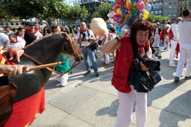 Salida de los gigantes y cabezudos de Pamplona, 10 de julio de San Fermín 2018