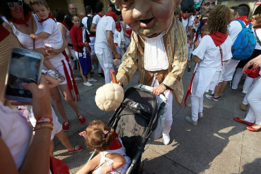 Salida de los gigantes y cabezudos de Pamplona, 10 de julio de San Fermín 2018