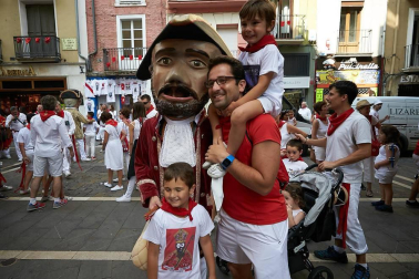 Salida de los gigantes y cabezudos de Pamplona, 10 de julio de San Fermín 2018