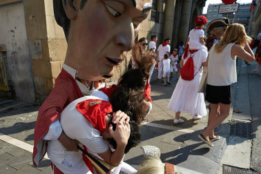 Salida de los gigantes y cabezudos de Pamplona, 10 de julio de San Fermín 2018