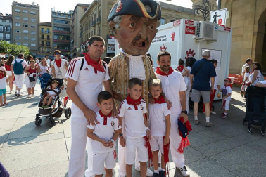 Salida de los gigantes y cabezudos de Pamplona, 10 de julio de San Fermín 2018