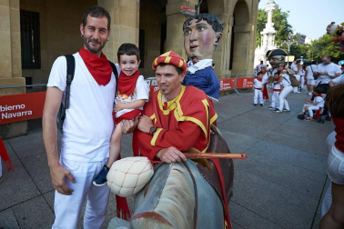 Salida de los gigantes y cabezudos de Pamplona, 10 de julio de San Fermín 2018