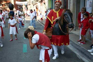 Salida de los gigantes y cabezudos de Pamplona, 10 de julio de San Fermín 2018