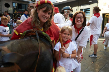 Salida de los gigantes y cabezudos de Pamplona, 10 de julio de San Fermín 2018