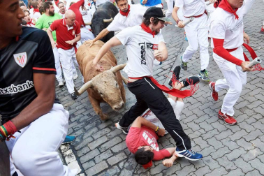 Imágenes del cuarto encierro de los Sanfermines 2018, con toros de la ganadería Fuente Ymbro.