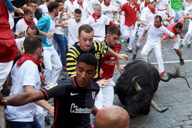 Imágenes del cuarto encierro de los Sanfermines 2018, con toros de la ganadería Fuente Ymbro.