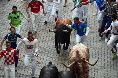 Imágenes del cuarto encierro de los Sanfermines 2018, con toros de la ganadería Fuente Ymbro.