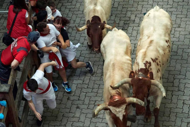 Imágenes del cuarto encierro de los Sanfermines 2018, con toros de la ganadería Fuente Ymbro.