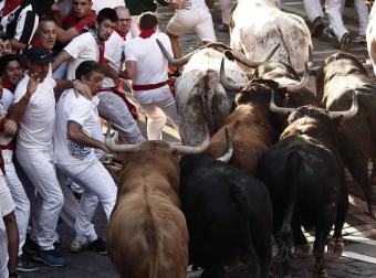 Imágenes del cuarto encierro de los Sanfermines 2018, con toros de la ganadería Fuente Ymbro.