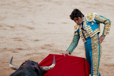 Faena de los toros de la ganadería Fuente Ymbro para los diestros Sebastián Castella, Miguel Ángel Perera y López Simón