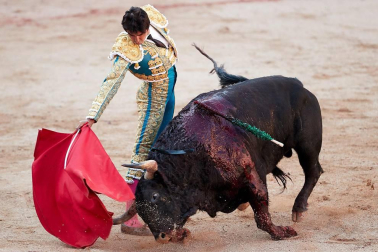 Faena de los toros de la ganadería Fuente Ymbro para los diestros Sebastián Castella, Miguel Ángel Perera y López Simón