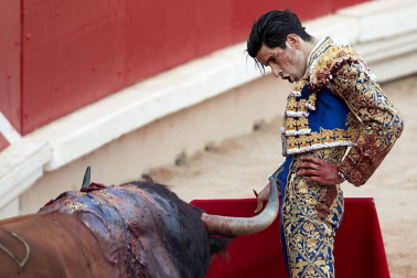 Faena de los toros de la ganadería Fuente Ymbro para los diestros Sebastián Castella, Miguel Ángel Perera y López Simón