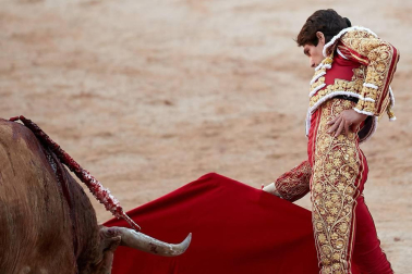 Faena de los toros de la ganadería Fuente Ymbro para los diestros Sebastián Castella, Miguel Ángel Perera y López Simón