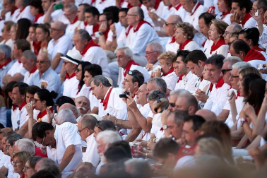 Público asistente a la Plaza de Toros de Pamplona durante la cuarta corrida de la Feria del Toro 2018.