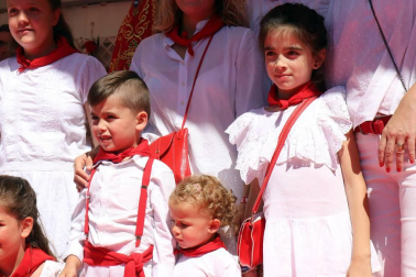 Imágenes de la ofrenda floral a San Fermín en San Lorenzo durante los Sanfermines 2018.