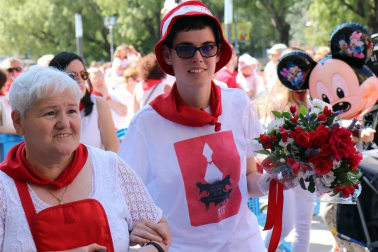 Imágenes de la ofrenda floral a San Fermín en San Lorenzo durante los Sanfermines 2018.