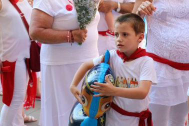 Imágenes de la ofrenda floral a San Fermín en San Lorenzo durante los Sanfermines 2018.