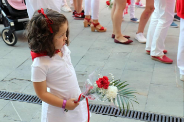 Imágenes de la ofrenda floral a San Fermín en San Lorenzo durante los Sanfermines 2018.