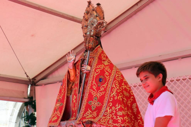 Imágenes de la ofrenda floral a San Fermín en San Lorenzo durante los Sanfermines 2018.