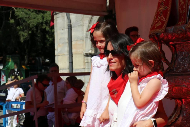 Imágenes de la ofrenda floral a San Fermín en San Lorenzo durante los Sanfermines 2018.