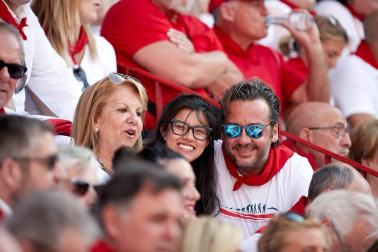 Público asistente a la Plaza de Toros de Pamplona durante la cuarta corrida de la Feria del Toro 2018.