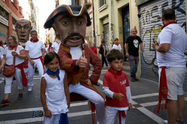 Salida de los gigantes y cabezudos de Pamplona, 10 de julio de San Fermín 2018