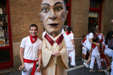 Salida de los gigantes y cabezudos de Pamplona, 10 de julio de San Fermín 2018