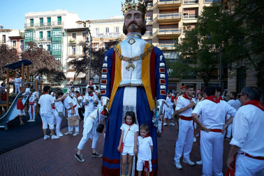 Salida de los gigantes y cabezudos de Pamplona, 10 de julio de San Fermín 2018