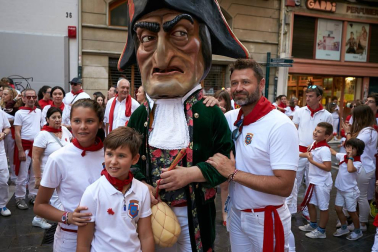 Salida de los gigantes y cabezudos de Pamplona, 10 de julio de San Fermín 2018