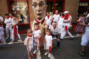 Salida de los gigantes y cabezudos de Pamplona, 10 de julio de San Fermín 2018