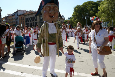 Salida de los gigantes y cabezudos de Pamplona, 10 de julio de San Fermín 2018