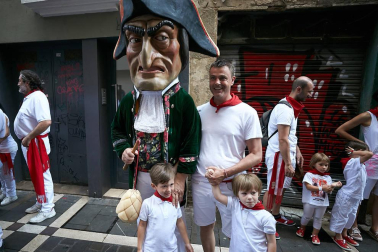 Salida de los gigantes y cabezudos de Pamplona, 10 de julio de San Fermín 2018