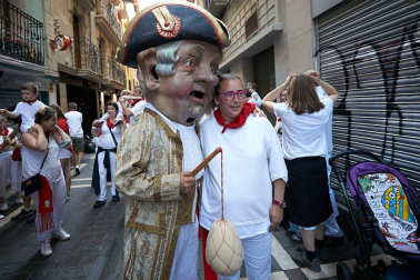 Salida de los gigantes y cabezudos de Pamplona, 10 de julio de San Fermín 2018