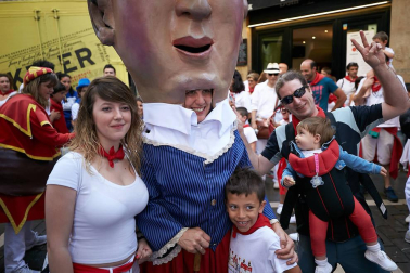 Salida de los gigantes y cabezudos de Pamplona, 10 de julio de San Fermín 2018