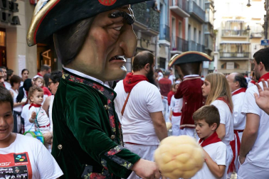 Salida de los gigantes y cabezudos de Pamplona, 10 de julio de San Fermín 2018
