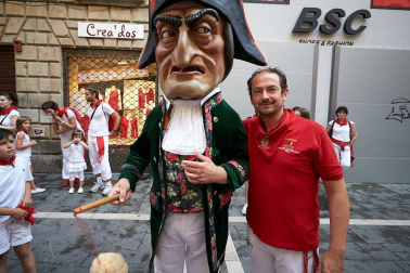 Salida de los gigantes y cabezudos de Pamplona, 10 de julio de San Fermín 2018
