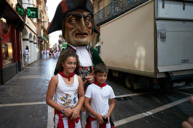 Salida de los gigantes y cabezudos de Pamplona, 10 de julio de San Fermín 2018