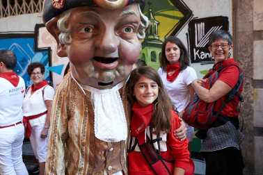 Salida de los gigantes y cabezudos de Pamplona, 10 de julio de San Fermín 2018