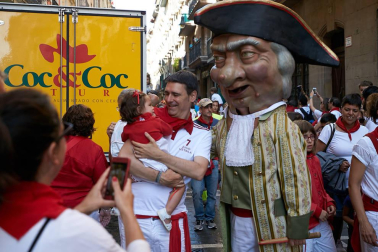 Salida de los gigantes y cabezudos de Pamplona, 10 de julio de San Fermín 2018