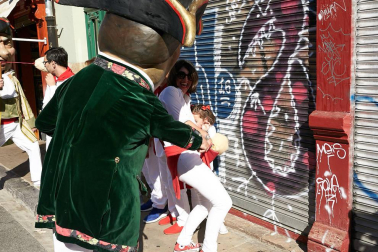 Salida de los gigantes y cabezudos de Pamplona, 10 de julio de San Fermín 2018